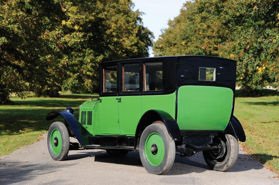  De Dion-Bouton Saloon 1922 года  (фото 14 из 14)